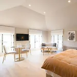 Les Bb, Champagne Besserat De Bellefon Bed & Breakfast 4*