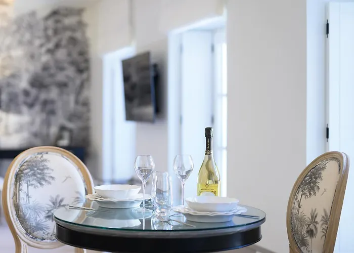 Panzió Les Bb, Champagne Besserat De Bellefon 4*